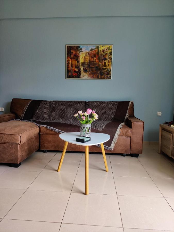 Hospitable Appartment In The Central Park, Xánthi Ngoại thất bức ảnh