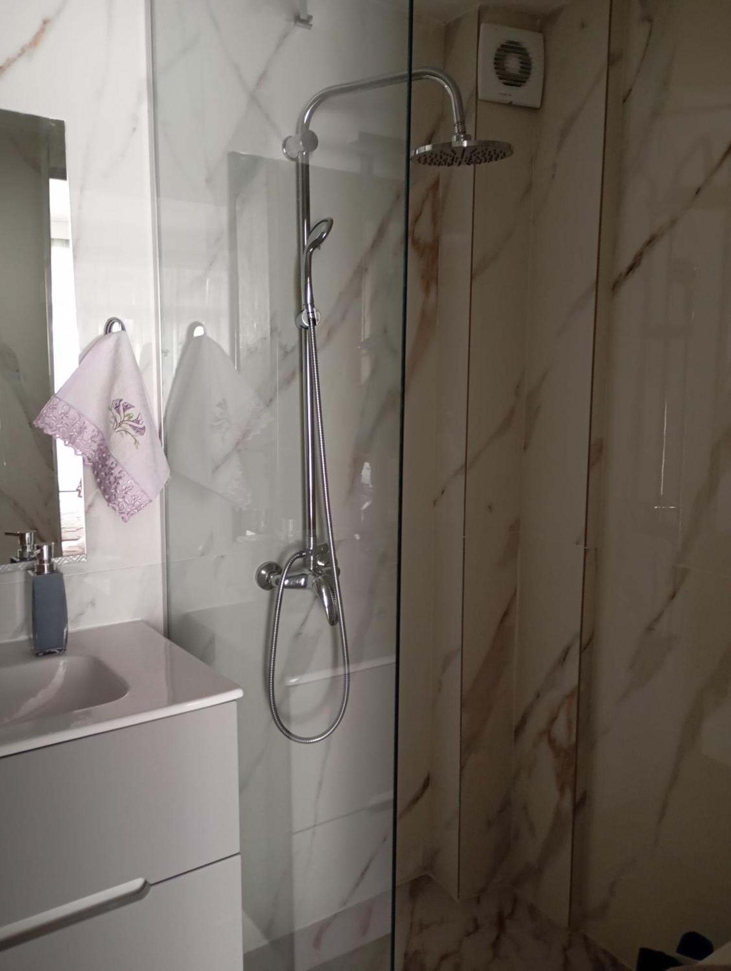 Hospitable Appartment In The Central Park, Xánthi Ngoại thất bức ảnh